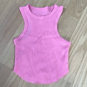 !! NWOT !! Cropped Tank